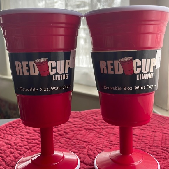 Red cup reusable wine cup 🍷 - Picture 1 of 4